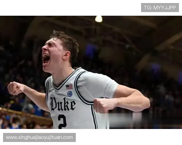 卡斯尔表现不佳失误频繁12投仅5中贡献16分5篮板6助攻1抢断1盖帽