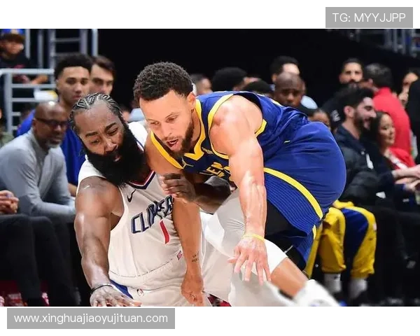 各队单场三分球纪录保持者揭秘哈登三次平纪录仅三人达到13三分